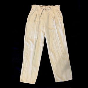 Paper bag waste, cropped capri pants